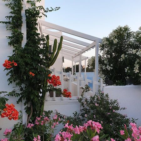 Sagma Central Rooms Perissa  Bagian luar foto