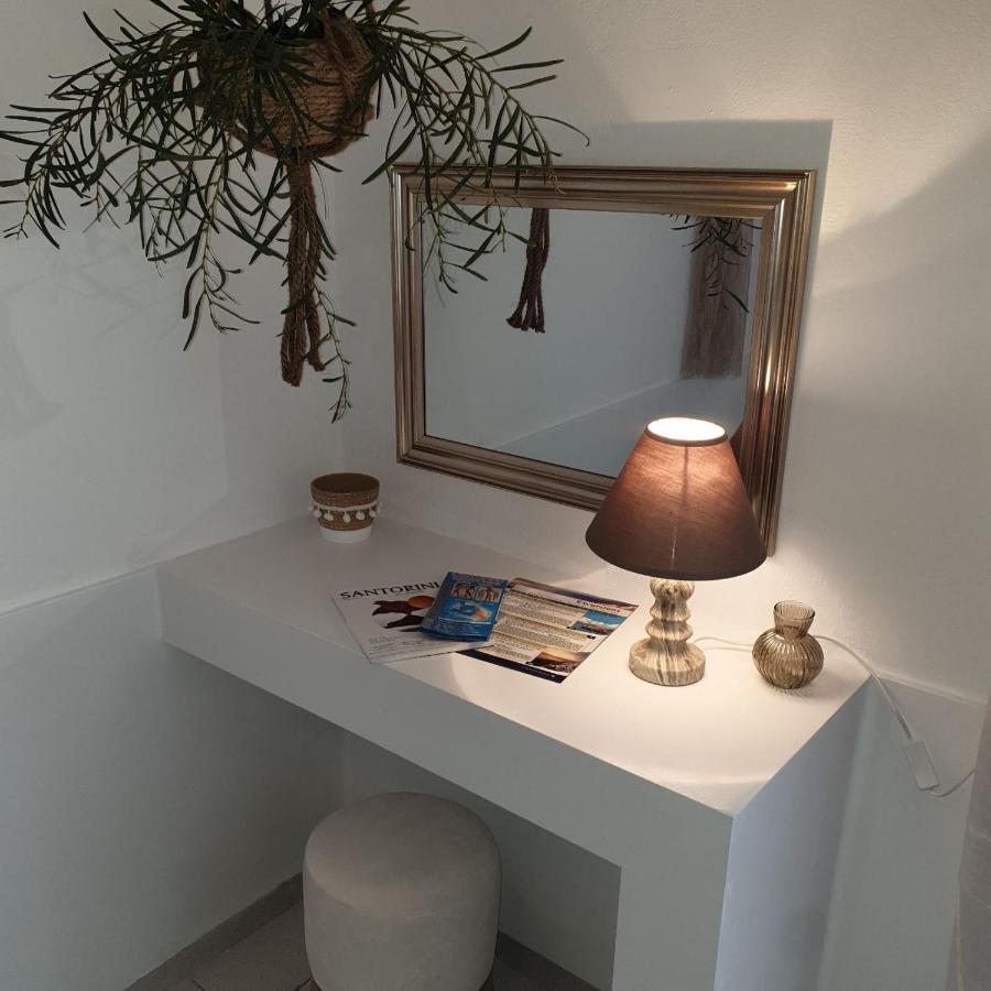 Sagma Central Rooms Perissa  Bagian luar foto