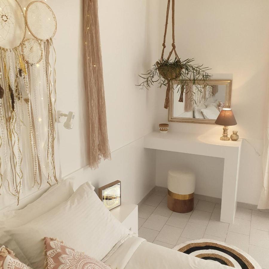 Sagma Central Rooms Perissa  Bagian luar foto