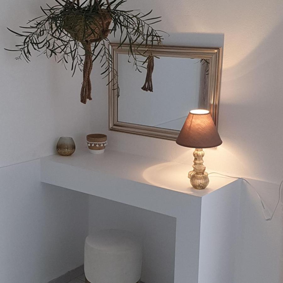 Sagma Central Rooms Perissa  Bagian luar foto