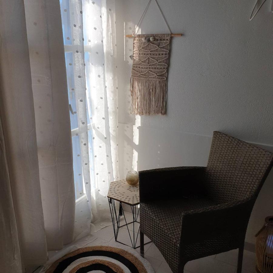 Sagma Central Rooms Perissa  Bagian luar foto